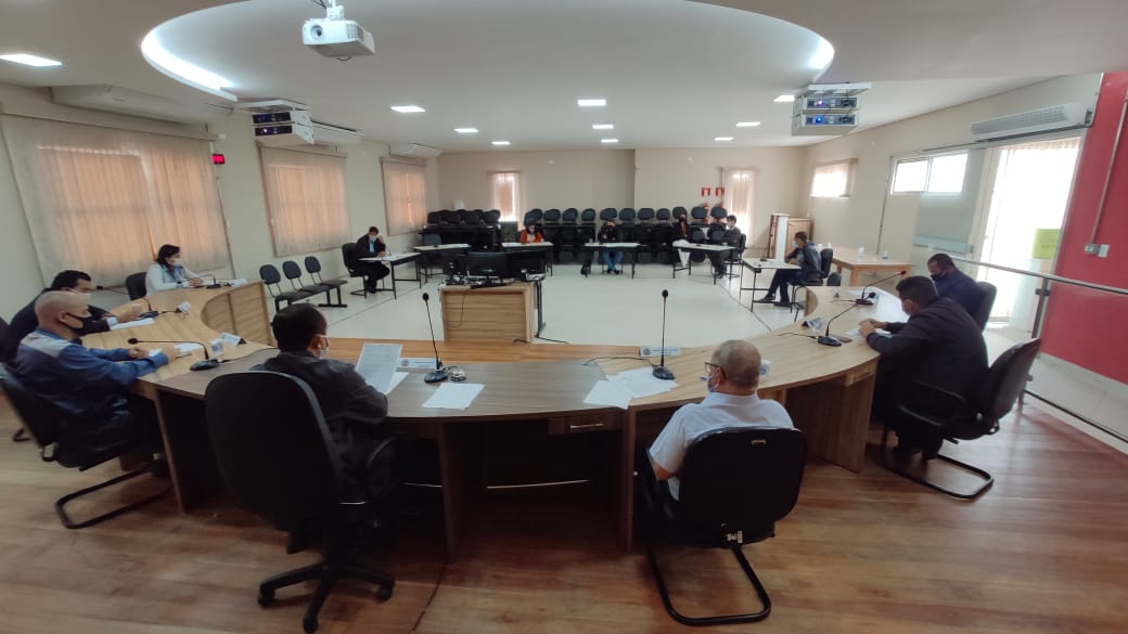 Comissão de Educação debate compensação de horas/dia...