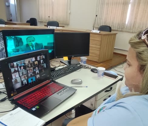 Reunião virtual decide futuro das Escolas do Legisla...