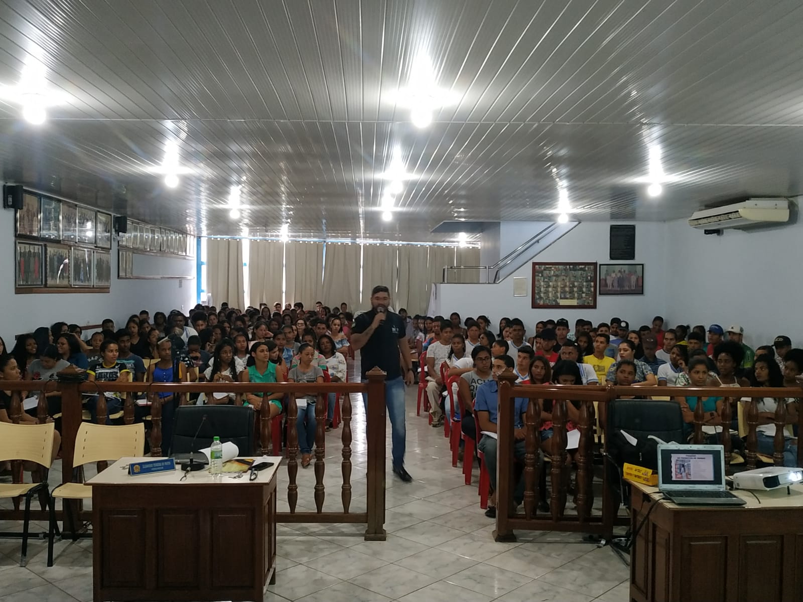 OS CURSOS PROFISSIONALIZANTES FORAM UM SUCESSO