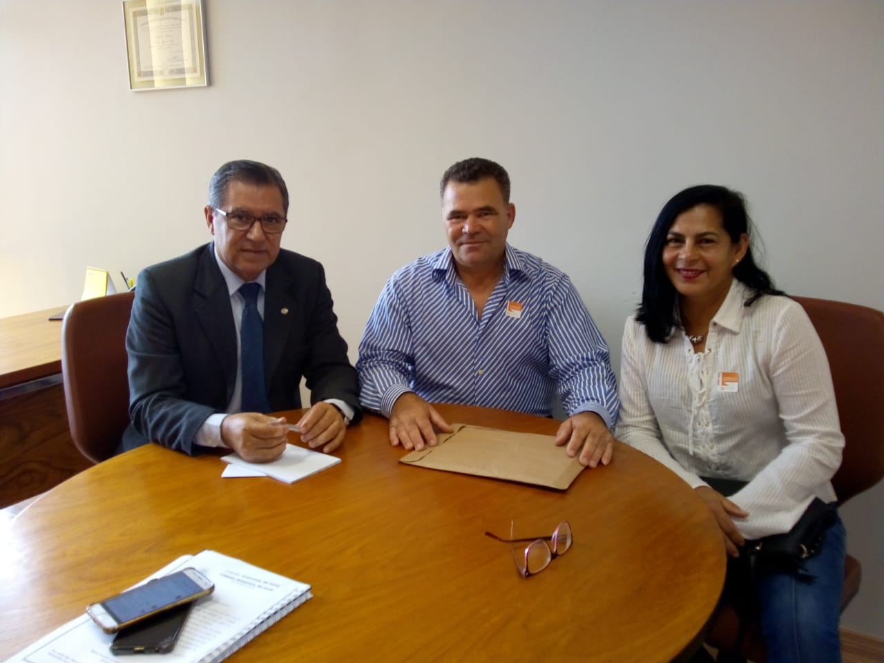 VISITA DO VEREADOR MARCO AURÉLIO AO GABINETE DO DEPU...