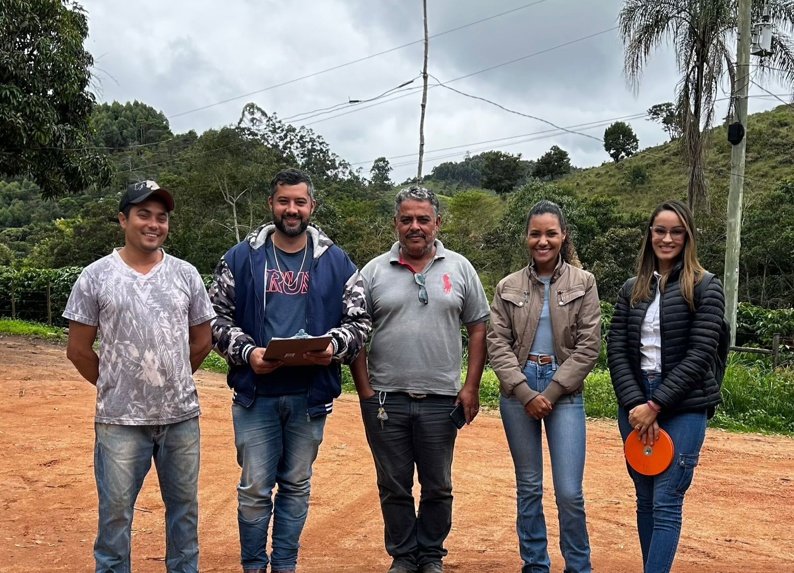 SEGUEM OS AVANÇOS DO PROJETO DE QUEIJARIA EM ÁGUA BO...