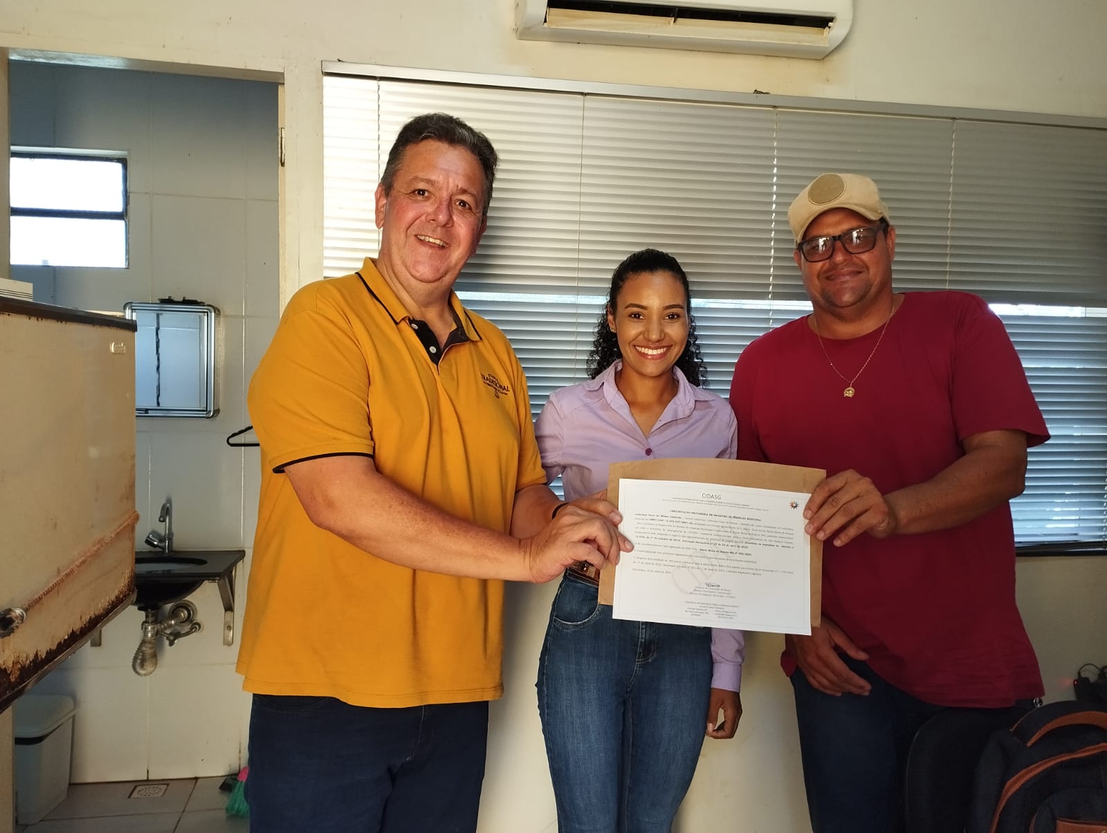 SEGUNDO PRODUTOR EM SANTA MARIA DO SUAÇUÍ RECEBE REG...