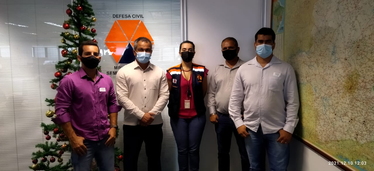 PREFEITURA DE ATALÉIA REATIVA DEFESA CIVIL E RECEBE ...