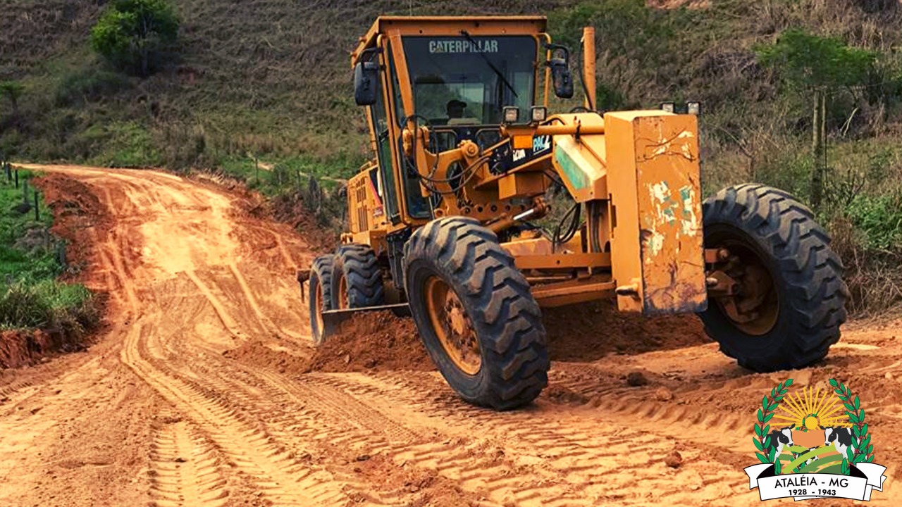PREFEITURA REALIZA CASCALHAMENTO NA ESTRADA DE NOVO HORIZONTE