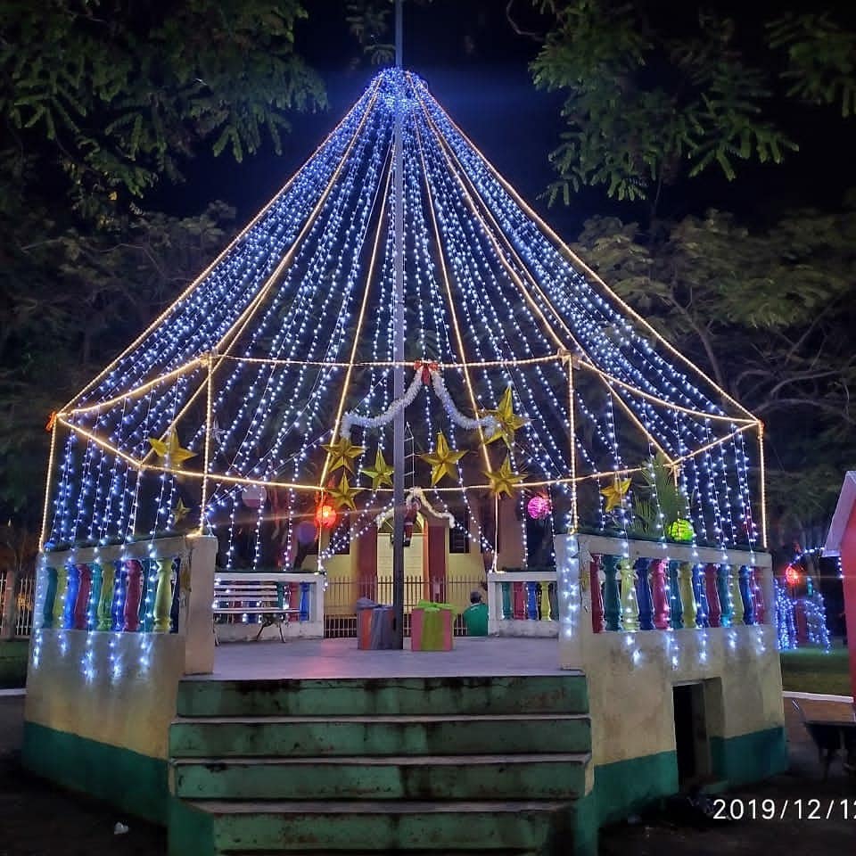 ORNAMENTAÇÃO NATALINA NA PRAÇA SÃO JOÃO BATISTA