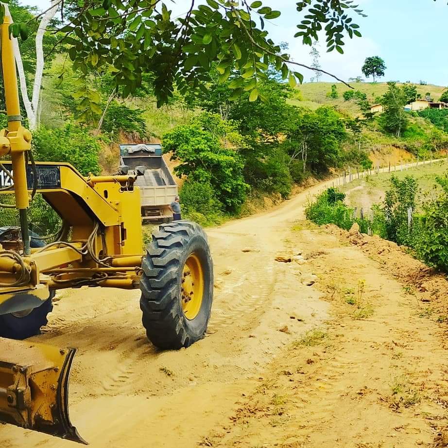 PREFEITURA DÁ SEQUÊNCIA AO TRABALHO DE MANUTENÇÃO E ...