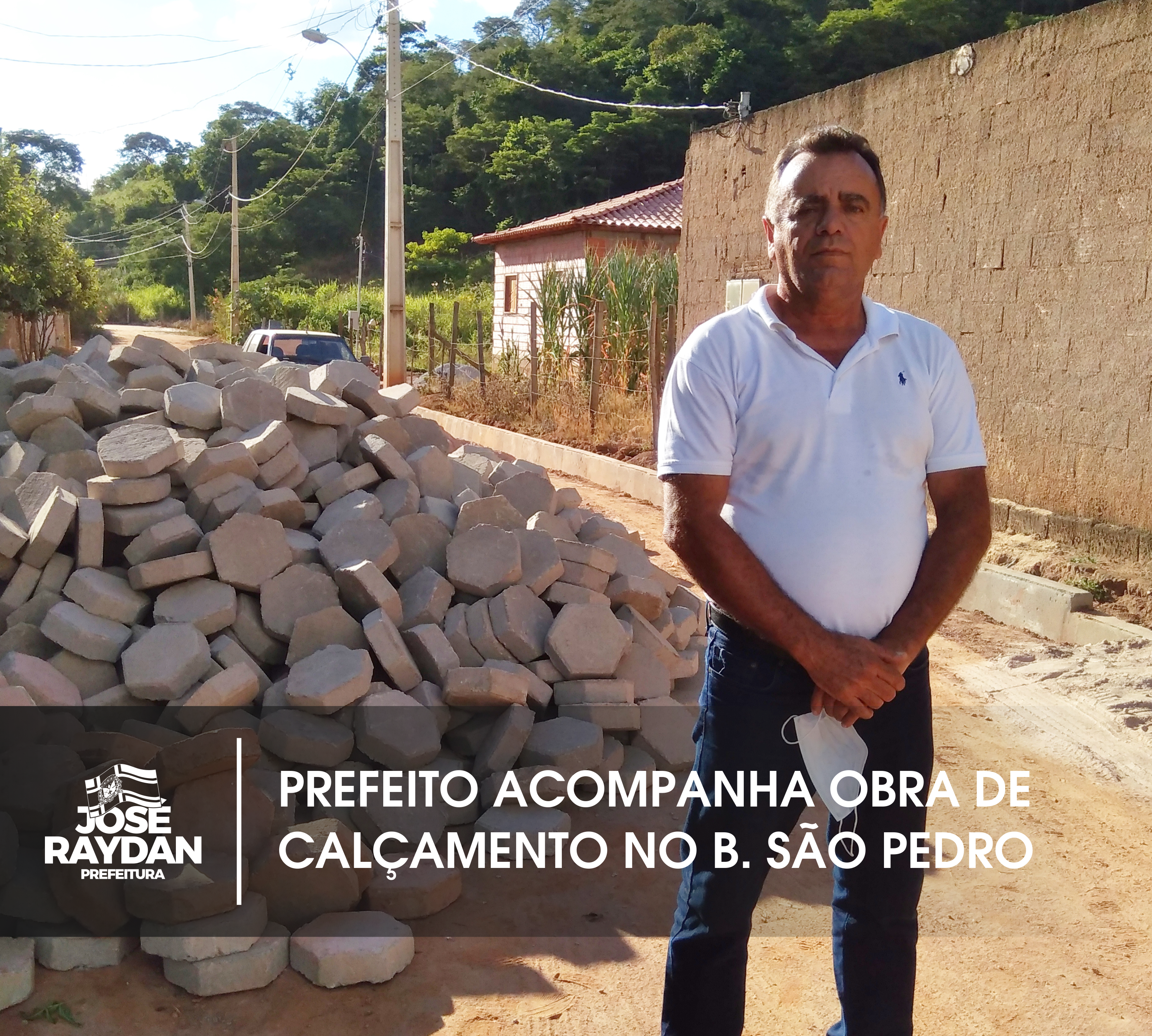 PREFEITO ACOMPANHA OBRA DE CALÇAMENTO NO BAIRRO SÃO ...