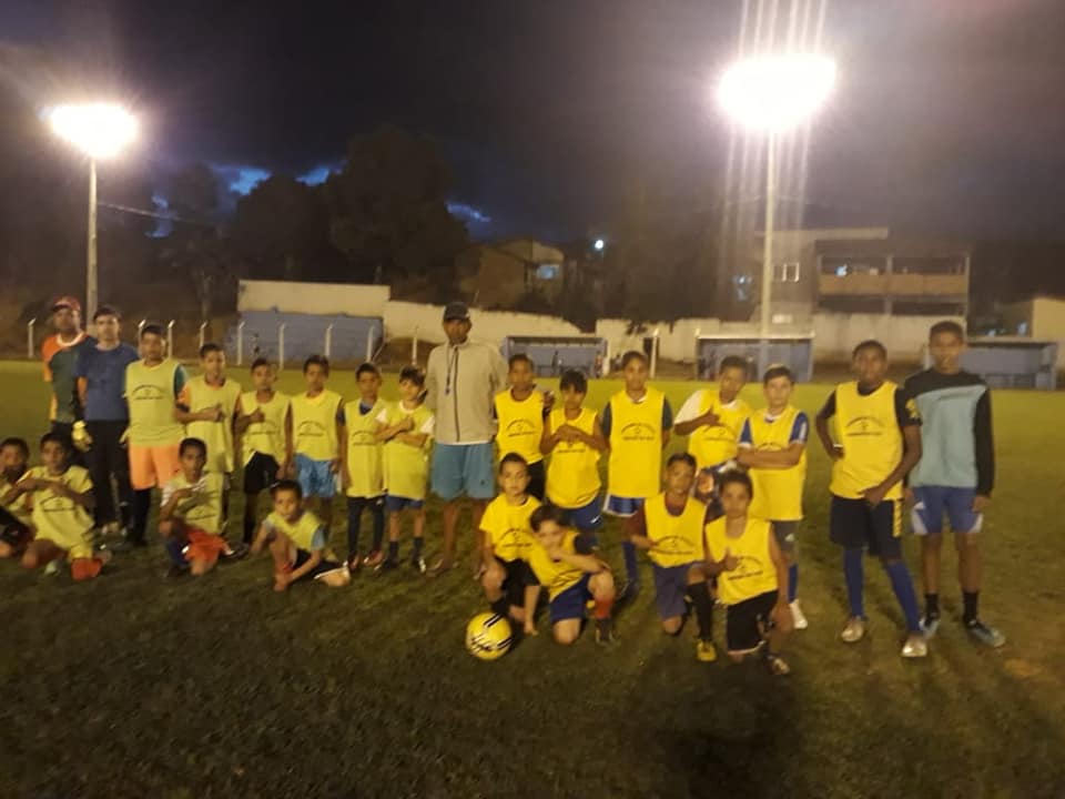Escolinha de Futebol de Fronteira dos Vales Escolinha de Futebol de Fronteira dos Vales