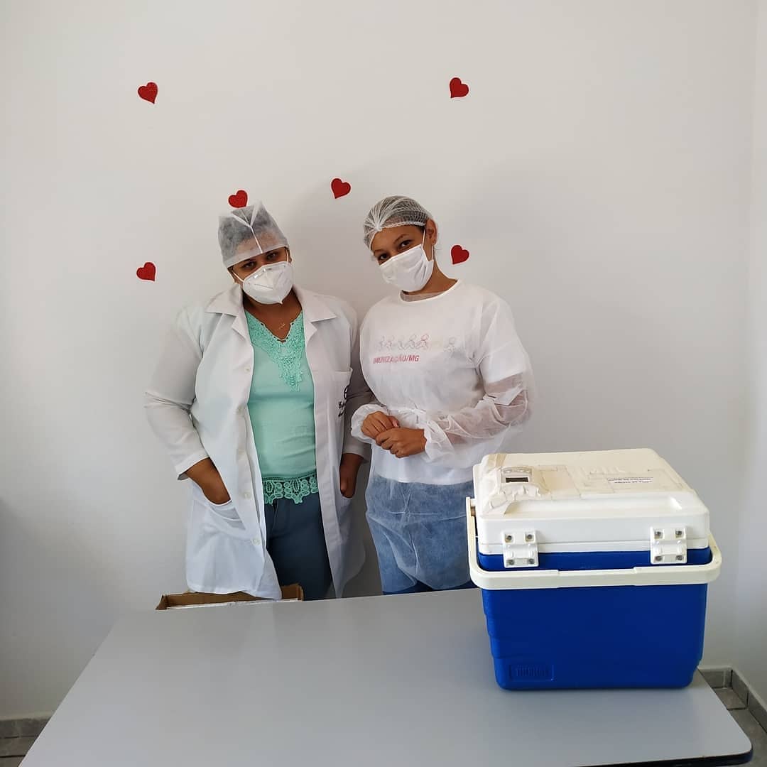 VACINAÇÃO CONTRA COVID-19 EM PESSOAS COM COMORBIDADE...