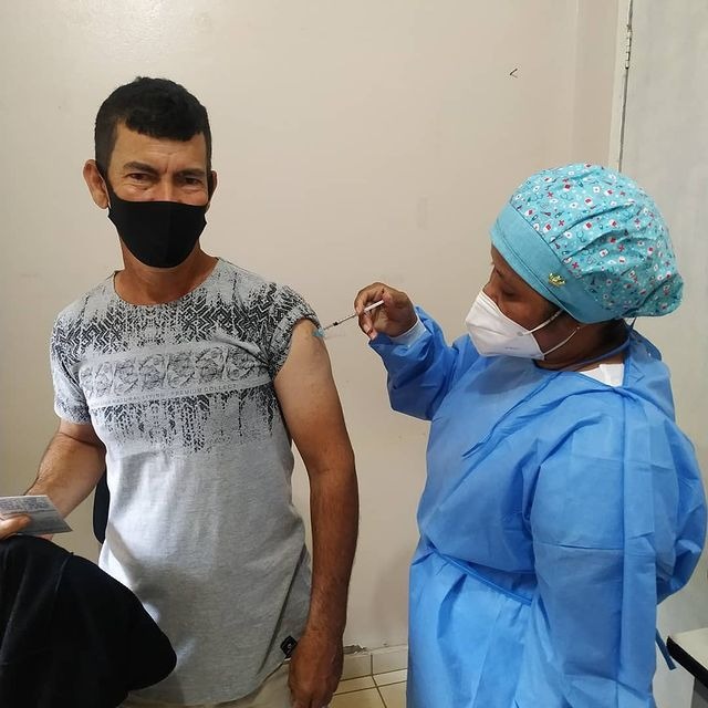 VACINAÇÃO CONTRA A COVID-19 EM PESSOAS COM IDADE 50 ...