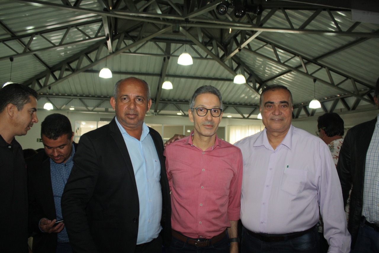 O PREFEITO MAURO DE MORENO PARTICIPOU DE AUDIÊNCIA COM O GOVERNADOR ROMEU ZEMA NA CIDADE DE TEÓFILO OTONI O PREFEITO MAURO DE MORENO PARTICIPOU DE AUDIÊNCIA COM O GOVERNADOR ROMEU ZEMA NA CIDADE DE TEÓFILO OTONI