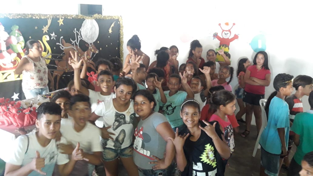 CONFRATERNIZAÇÃO DAS CRIANÇAS CONFRATERNIZAÇÃO DAS CRIANÇAS