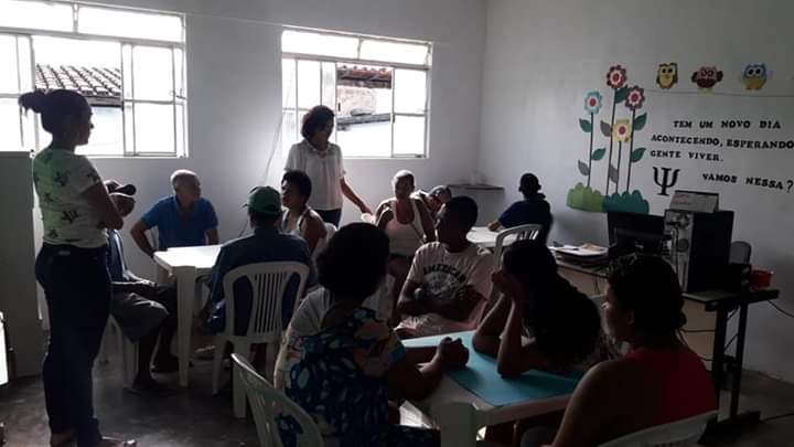 OFICINA COM FAMÍLIAS DO SERVIÇO DE PROTEÇÃO E ATENDIMENTO INTEGRAL Á FAMÍLIA OFICINA COM FAMÍLIAS DO SERVIÇO DE PROTEÇÃO E ATENDIMENTO INTEGRAL Á FAMÍLIA