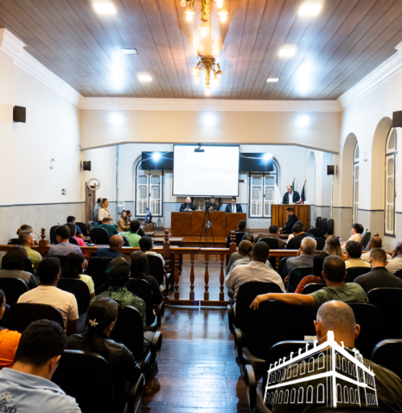 Audiência Pública debate loteamentos abandonados e i...