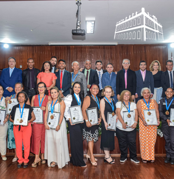 Câmara faz a segunda maior solenidade da história